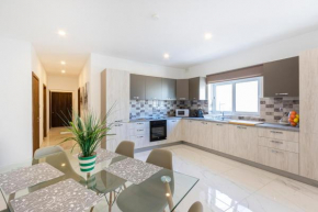 HA1- Modern and Spacious 3 Bedroom Apartment
